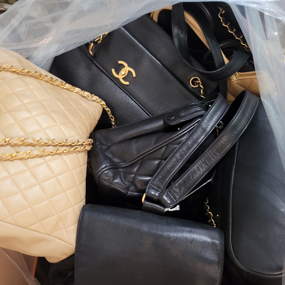 CHANEL CLEARANCE SALES- DON'T MISS OUT - Picture 3 of 4